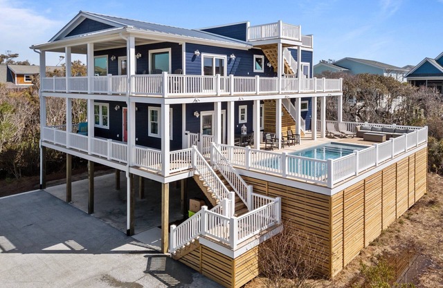 Experience luxury at Psalm Tree, a spacious 6-bedroom, 6-bathroom ocean view retreat
