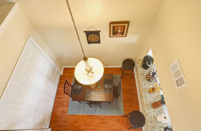 Exquisite Condo with Pool, Car Garage & Games near Dickies Arena|Stockyards