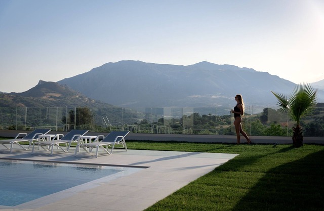 Exquisite Villa I with Enchanting Surroundings