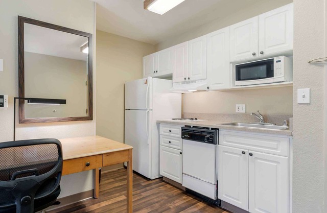 Extended Stay America Select Suites Atlanta Marietta Wildwoo