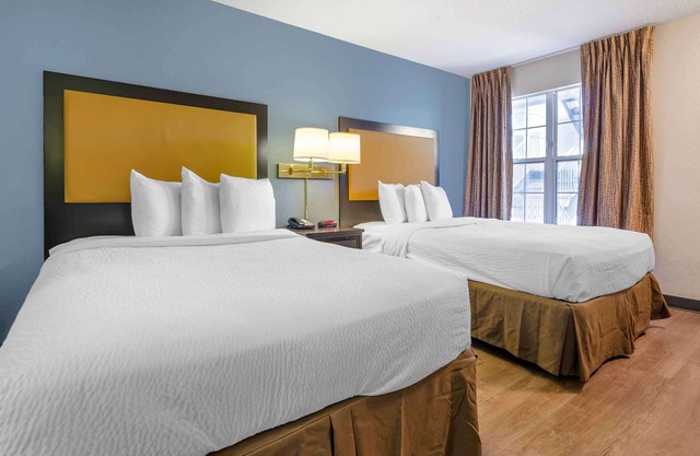 Extended Stay America Select Suites Roanoke Airport