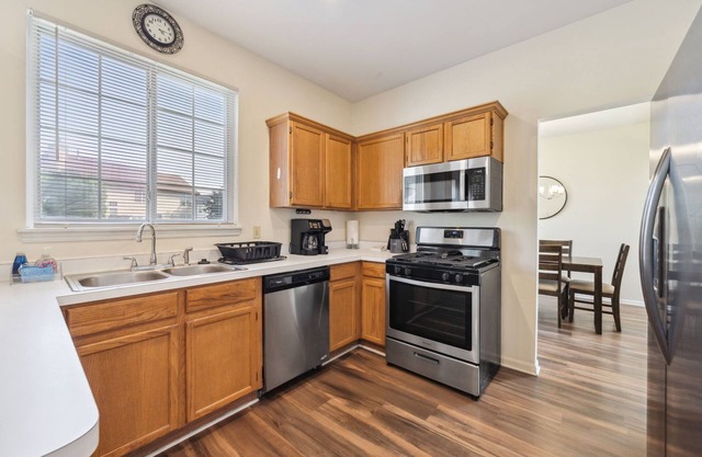 Extended Stay Plainfield FHS Rental - Metcalf Ct - #2