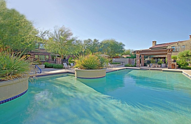 Extraordinary Views from Lovely 2 Bed Townhouse in North Scottsdale