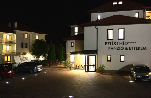 Ezüsthíd Hotel