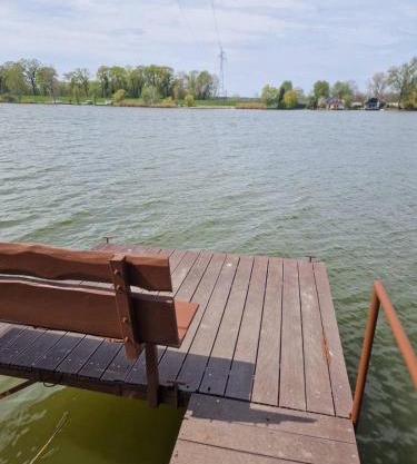 Félholdas Pagony Tass A apartman