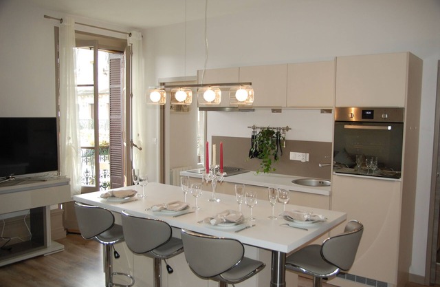F1 of 42 m2 completely renovated in an old Palace for spa treatment or holidays