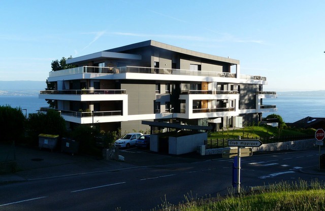 F3 apartment for 2 to 6 people with terrace and lake view golf 5 minutes