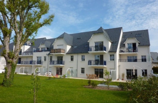 F4034- APPT T3 DUPLEX ON THE 2ND FLOOR OF THE RESIDENCE THE GARDENS AT BEG-MEIL