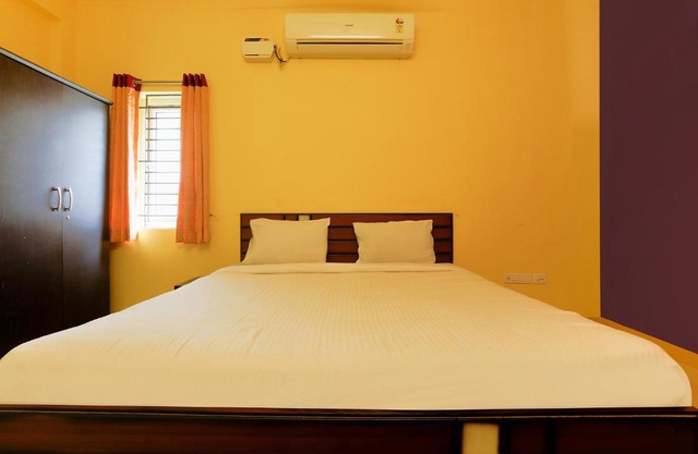 FabHotel Green Tree Residency