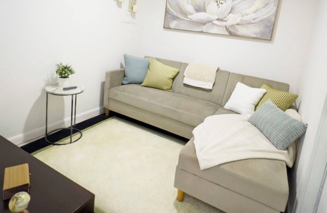 Fabulous 2-bedroom , relaxing and Cony house with AC in Greenacres