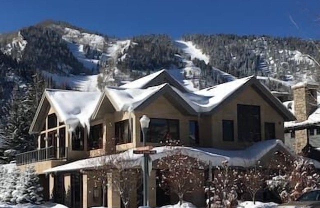 FABULOUS 6 BEDROOM 7.5 BATH HOME IN THE ASPEN CORE