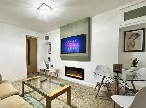 Fabulous Fiery Flat W Body Shower - Tylorstown