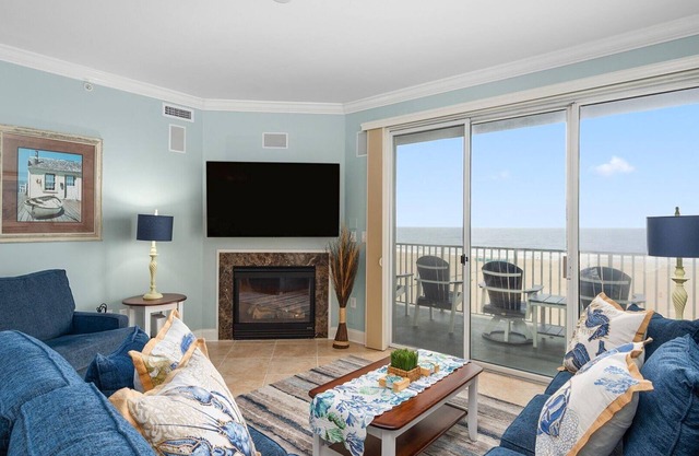 🏖️Fabulous Ocean Front Unit Belmont Towers 503, Pool, Direct Ocean View🏖️