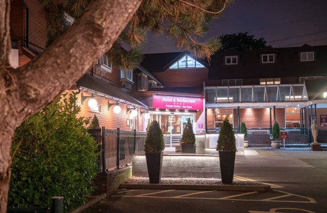 Fairlawns Hotel and Spa