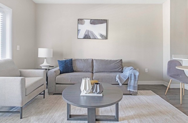 Falcon 1BD 7 - One Bedroom Apartment, Sleeps 2