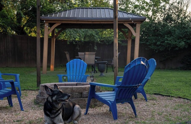 Fall Bentonville Getaway Hot Tub MTB Trails Dog Friendly