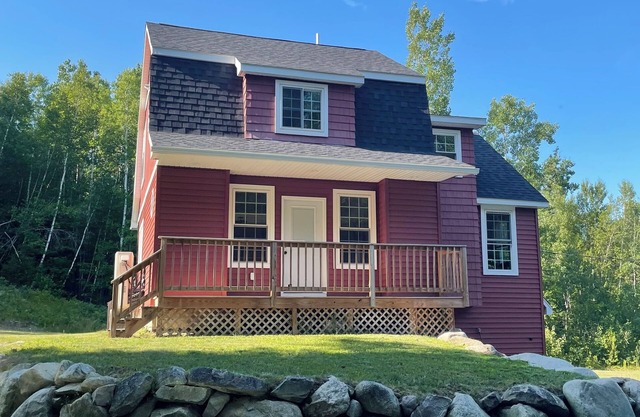 Fall Foliage Peaceful Rustic Family Cottage Dogs Welcome