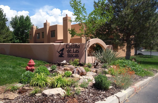 Family and Pet Friendly Condominium in Moab by Golf Course