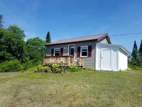 Family Cabin in Stewartstown for a New Hampshire Weekend Getaway