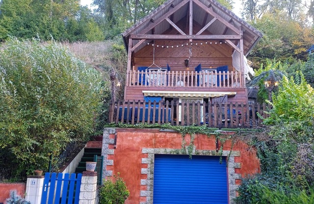 Family chalet perched on the edge of the Loire, not overlooked