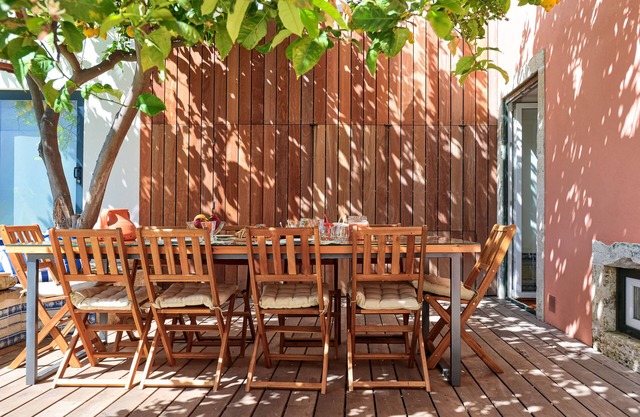Family duplex in Belém with private garden - in front of MAAT!