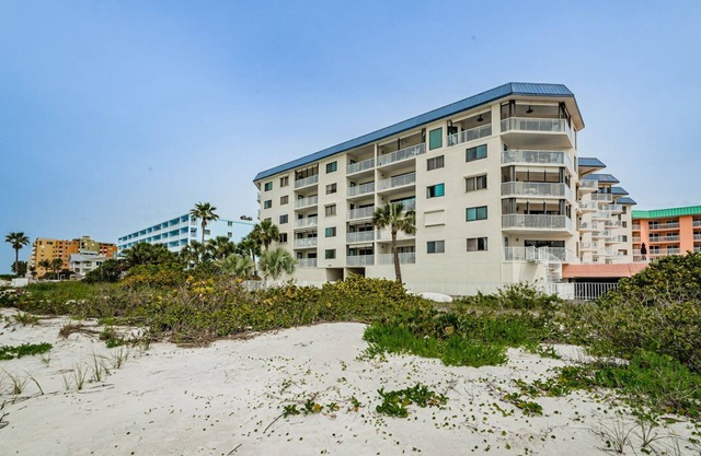 Family Favorite Beach Escape & HDTV with 200 Channels!~ BP301