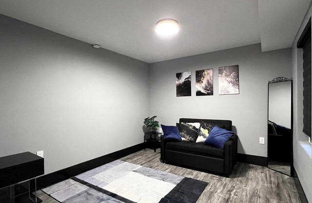 Family-Friendly 2-Bedroom Retreat in Burnaby
