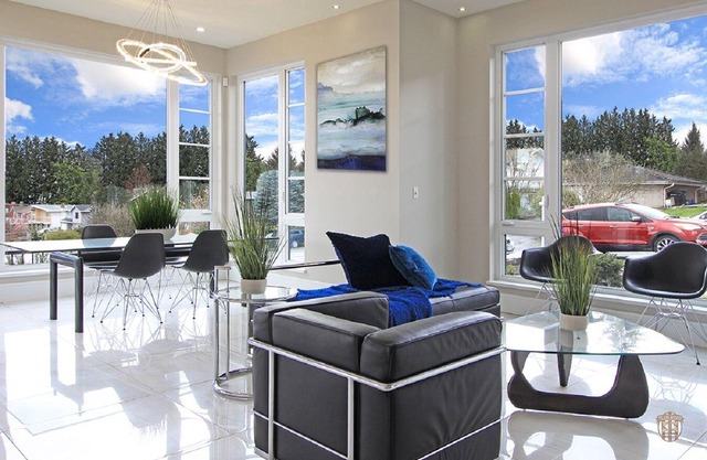 Family Friendly 3 Bed Rooms house The Chateau - ST No. 00177094