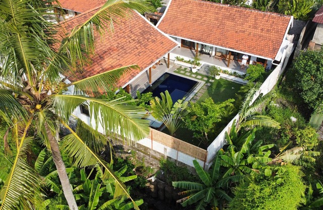 Family Friendly 3 Bedroom Villa with Pool and Garden in Seseh Ricefields
