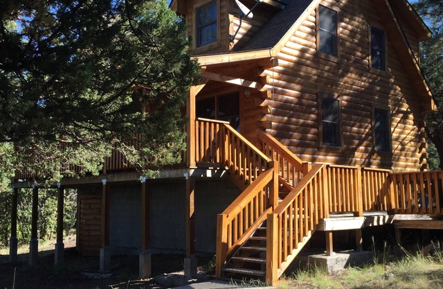 Family Friendly Cozy Cabin