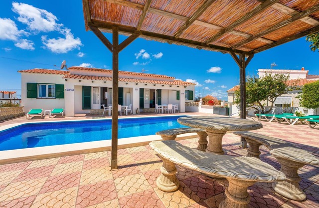 Family-Friendly Vacation Home "Villas Vanessa & Ruth" with Pool and Terrace