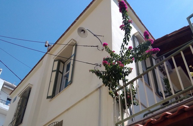 Family-friendly house, 300 meters distance from the center.