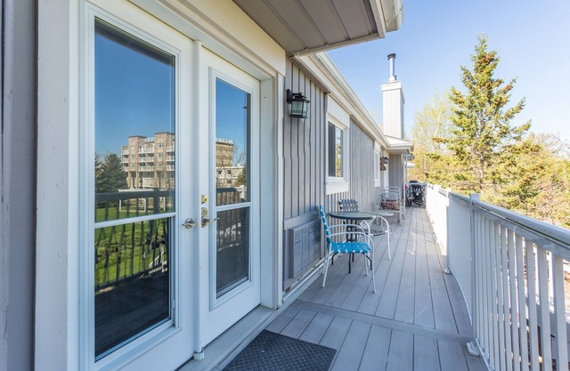 Family Friendly Modern & Chic Condo - Your Sanctuary Suite. Welcome gift.