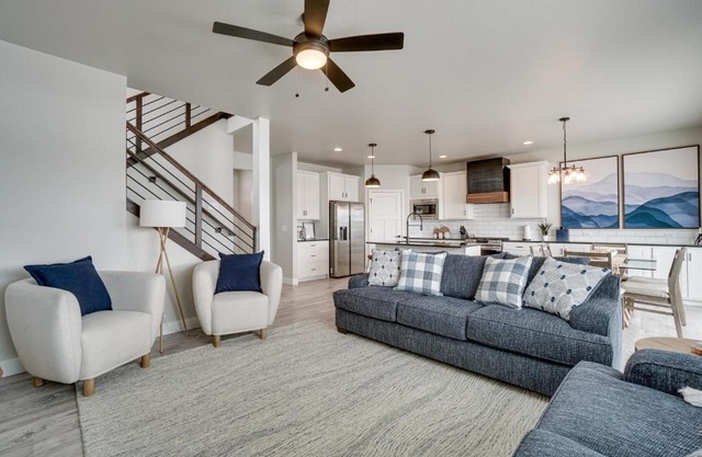 Family-Friendly Townhome about 2 Mi to Windsor Lake!