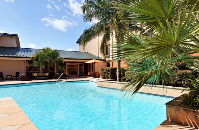 Family-Friendly Unit w/BBQ Access Near Downtown Houston
