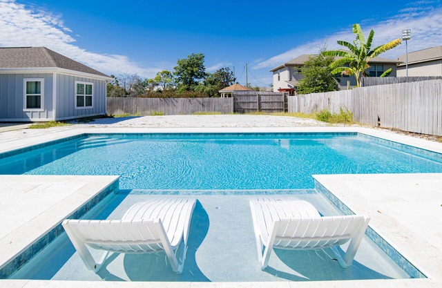 Family Fun Awaits: The Sweet & Salty Coastal-Casual Haven with Inviting Pool!