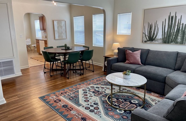 Family Fun in Normal Heights- Parking, Fenced Patio & Mins to Zoo/Beach/Downtown