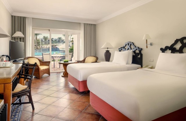 Family Fun with Waterslides | 2 Rooms, Unwind with Spa & Great Dining Options