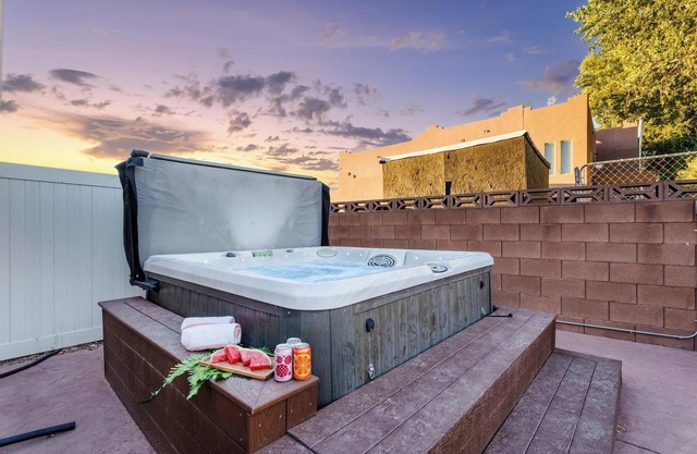 Family Getaway: 4BR, Private Pool & Spa, Pickleball & RV/ATV Parking – Sleeps 10