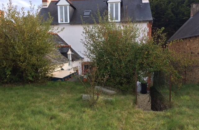 FAMILY HOME CENTER BOURG, 5 minutes from the sea
