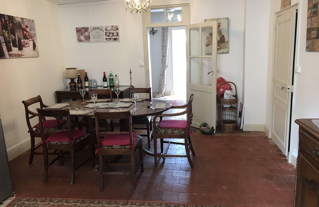 Family home in the heart of Sancerre 2 mins from the French language school