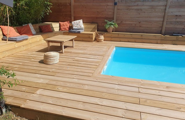 Family house, 4 bedrooms, heated swimming pool, near the old port of La Rochelle