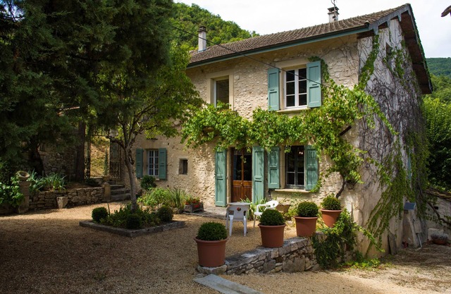 Family house in the setting of Royans Vercors