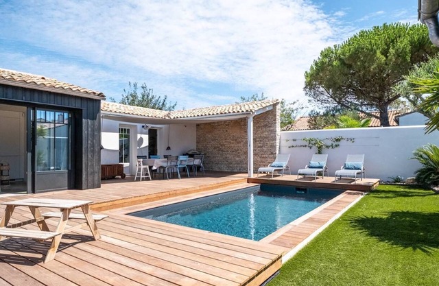 Family renovated villa with heated pool - Saint Martin la Cible