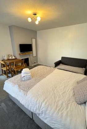 Family room, Shared House