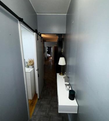 FANCY APT SUBWAY CROSSING STREET - Best Location