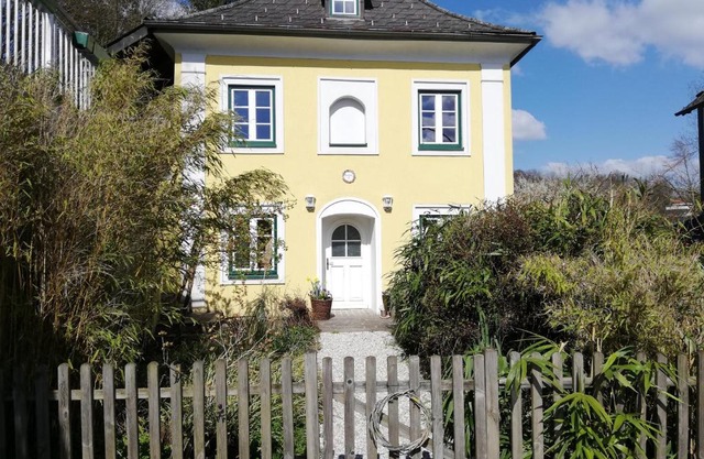 Fancy Luxury Home In Former Tavern