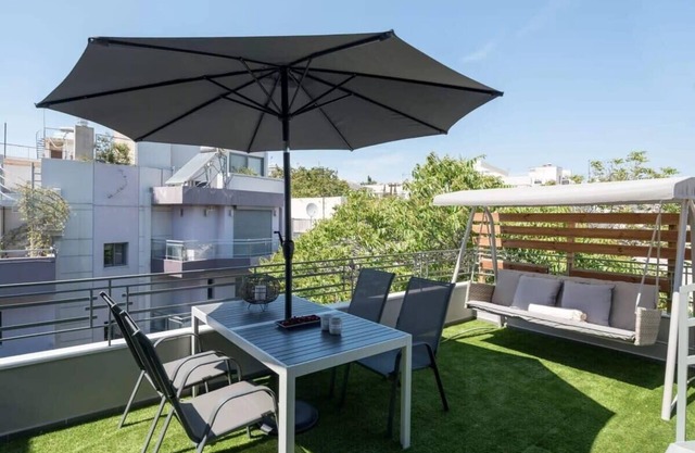 Fantastic 1BR Apartment with Terrace in Athens