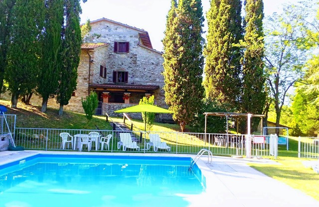 farmhouse calcinaia on the lake Apartment LOGGIA x 6/9 swimming pool, barbecu park