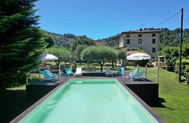 Farmhouse for 13 people with private pool
